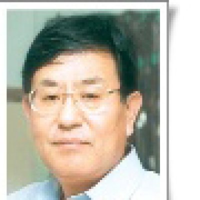 김범만 교수 제4회 경암학술상 수상