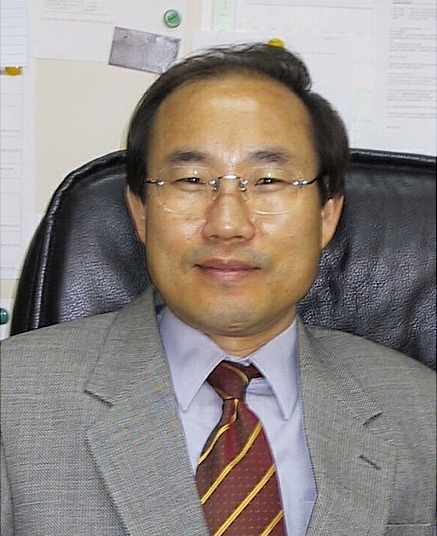 jung_hong.jpg